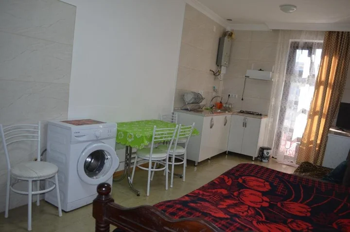 Батуми: Khatuna's apartment on Gamsakhurdia Street