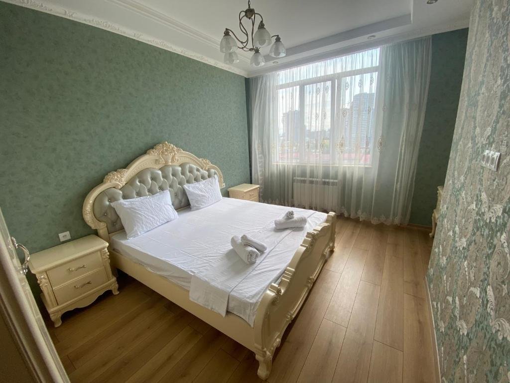 Батуми: Apartament - KAMELIA 96