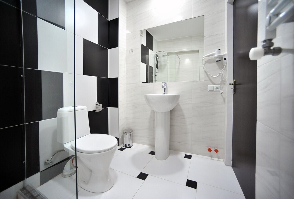 Тбилиси: RK Hotel City