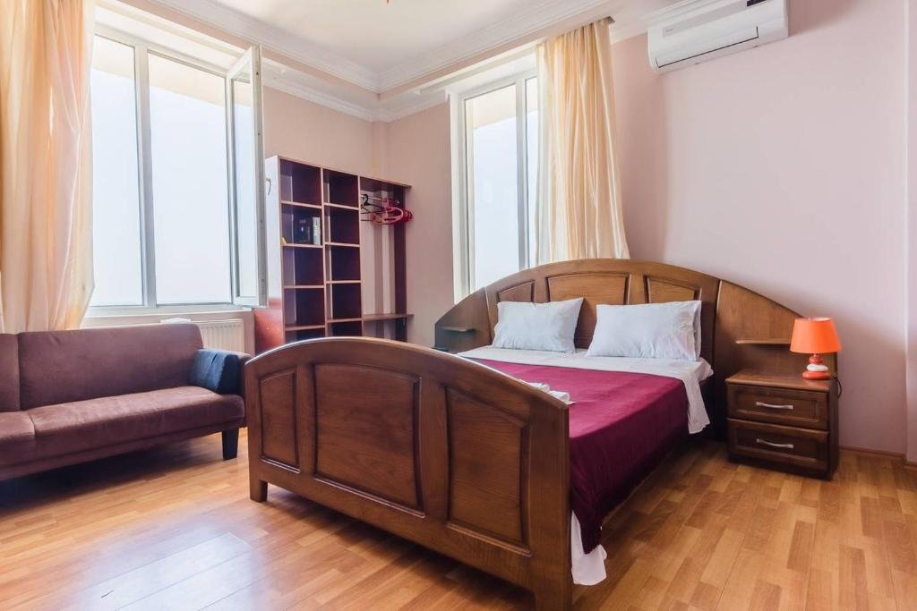 Батуми: Villa Gonio