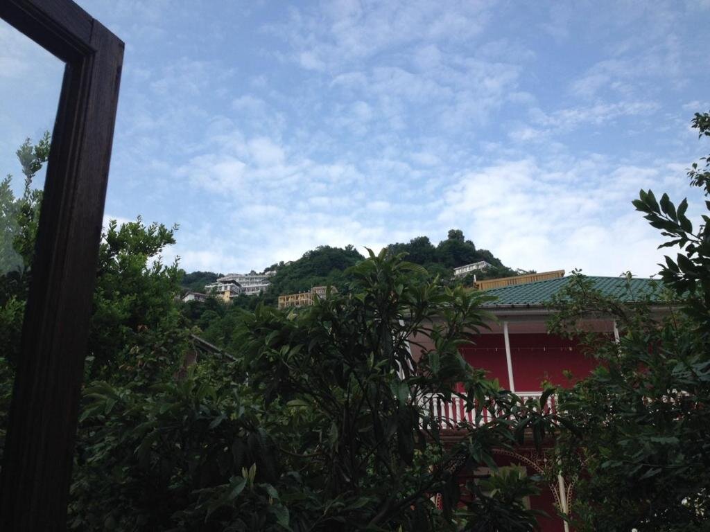 Батуми: Mari Guest House