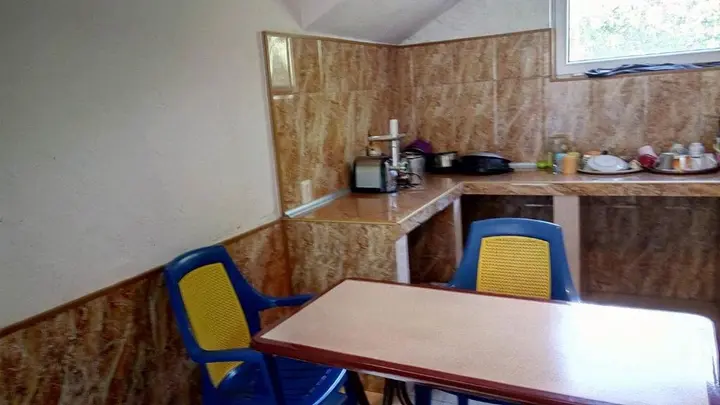 Батуми: Mari Guest House