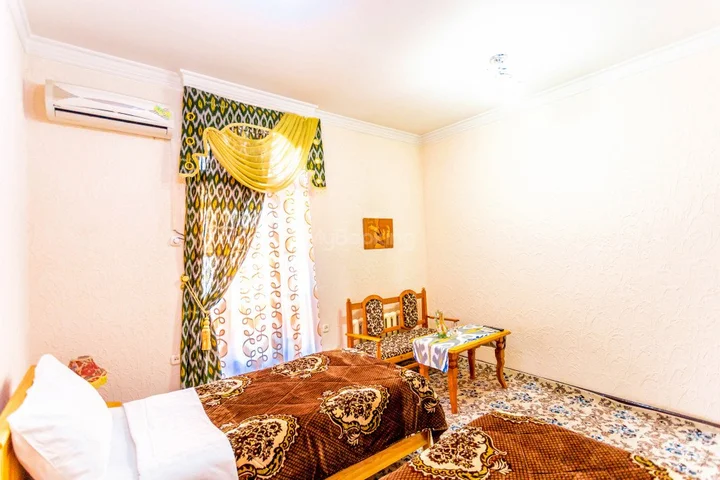 Бухара: Olmos Hotel