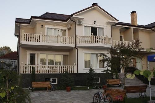 Кобулети: Guest House Sofia