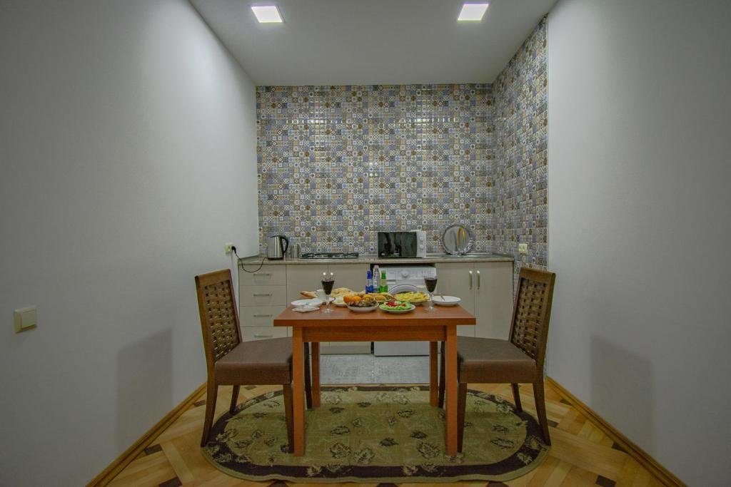 Батуми: NaNa's Guesthouse