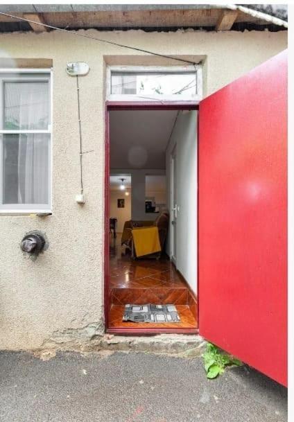 Тбилиси: Nana's cozy and affordable home