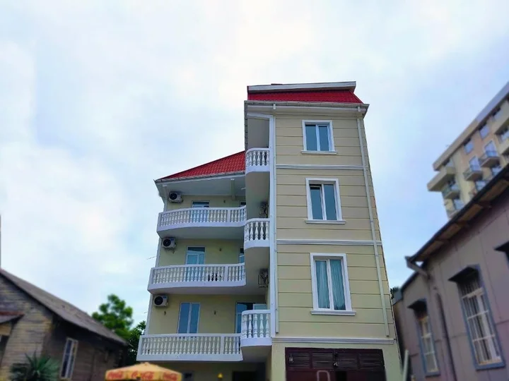 Кобулети: Guesthouse White Swan