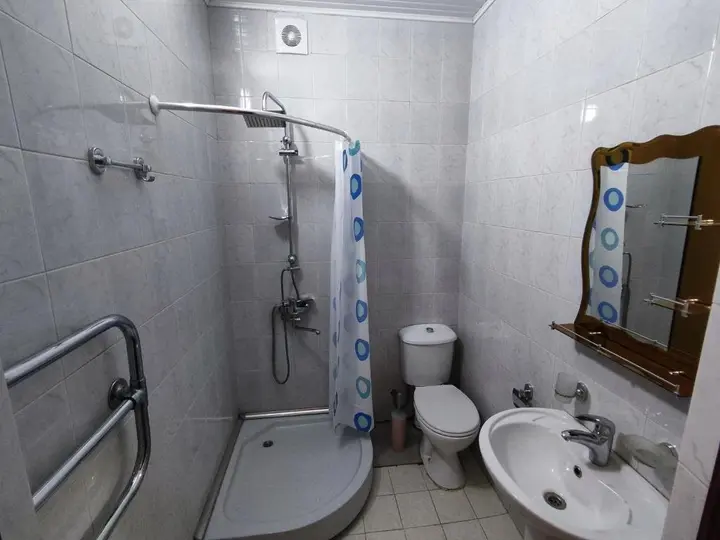 Кобулети: Guesthouse White Swan