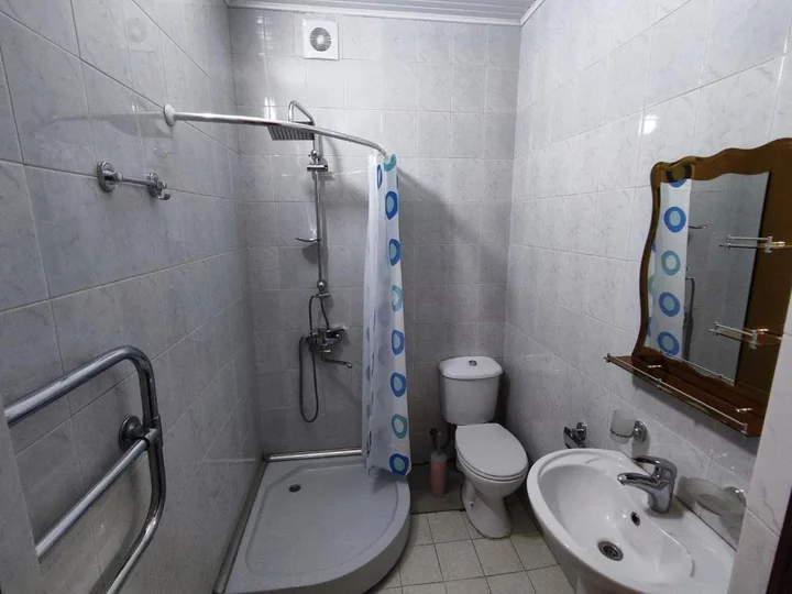 Кобулети: Guesthouse White Swan