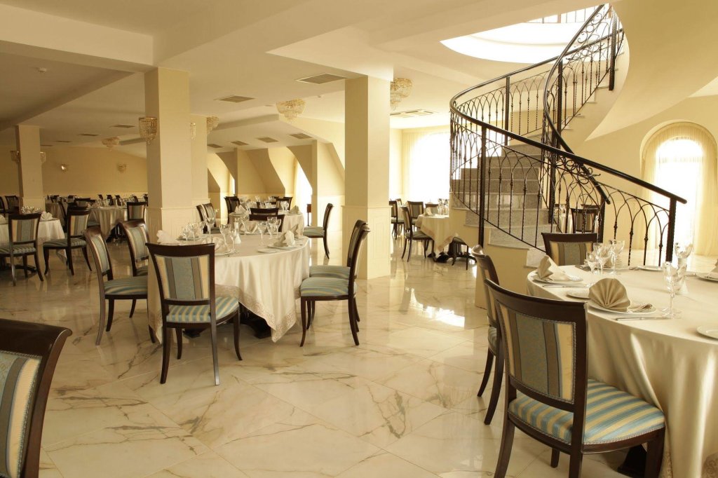 Батуми: President Plaza Hotel