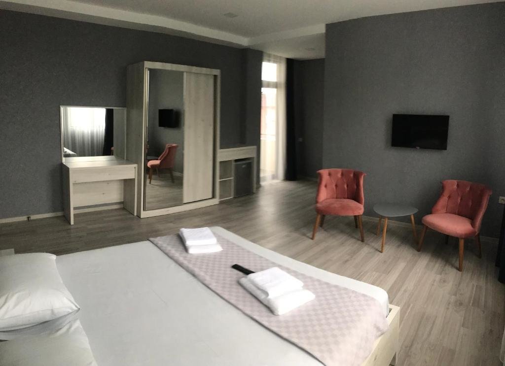 Батуми: Hotel FLEUR DE LIS