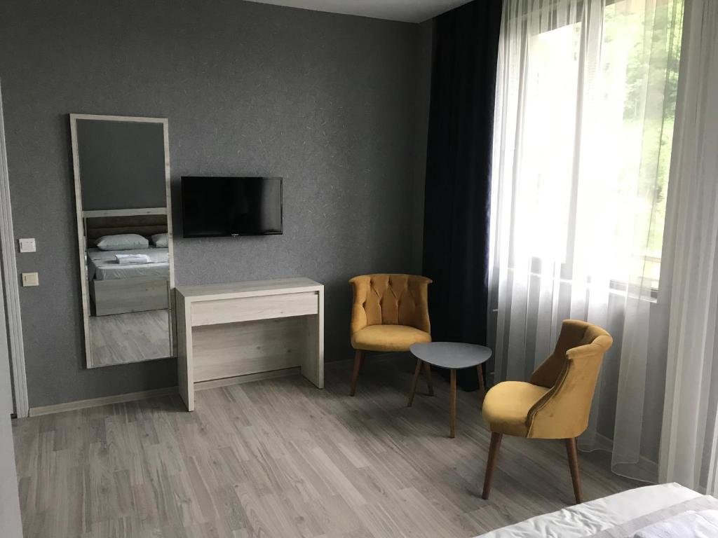 Батуми: Hotel FLEUR DE LIS