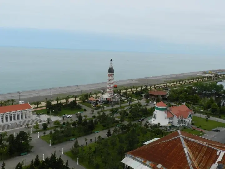 Батуми: Luxury Inn Orbi
