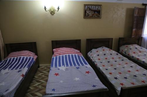 Зугдиди: hostel/hotel Tavisufleba