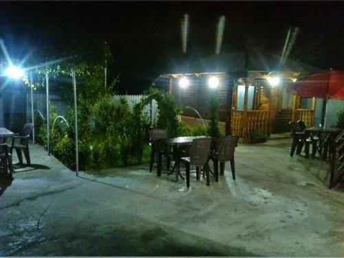 Зугдиди: hostel/hotel Tavisufleba