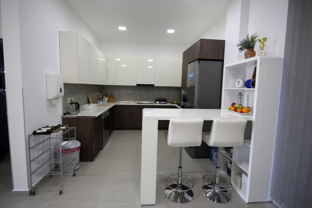 Зугдиди: Guest House Prague