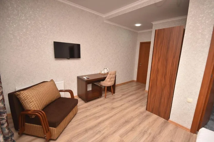 Зугдиди: Hotel Sokhumi