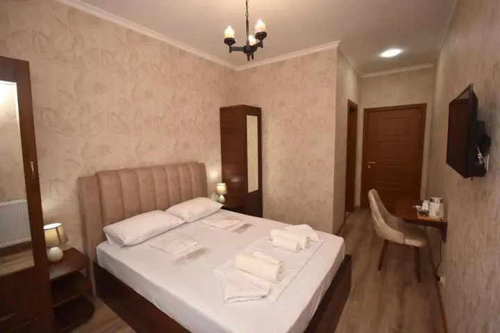 Зугдиди: Hotel Sokhumi