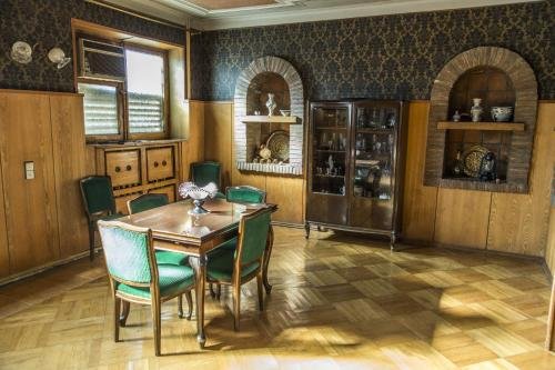 Телави: Guest House Top Floor
