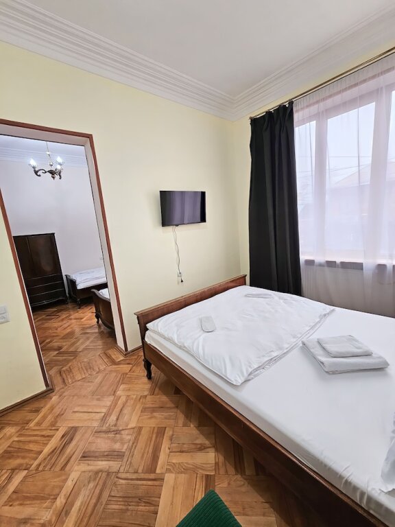 Телави: Guest House Top Floor