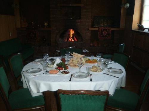 Телави: Guest House Top Floor