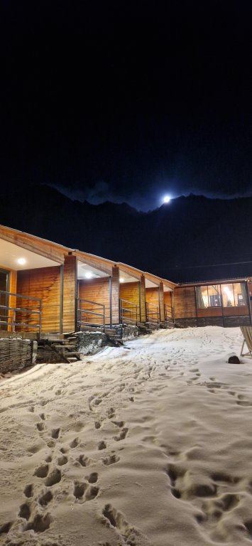 Степанцминда: Отель Kazbegi Cottages