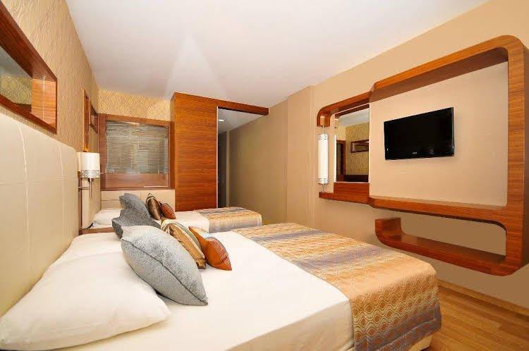 Мармарис: Emre Hotel