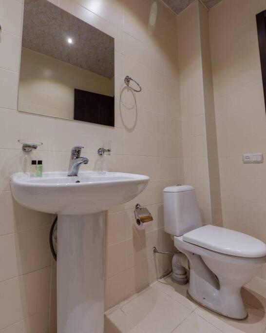Батуми: Apartment near Piazza few minutes to the beach