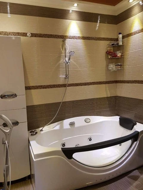 Батуми: flat near 6 may park