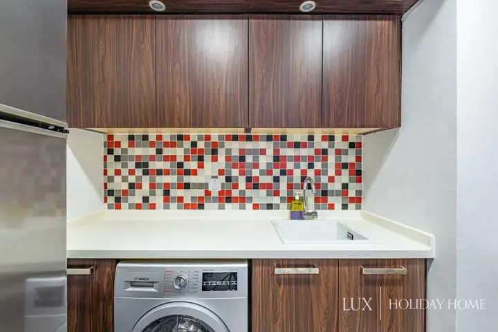 Дубай: LUX - Opulent Island Suite Burj Khalifa View 1