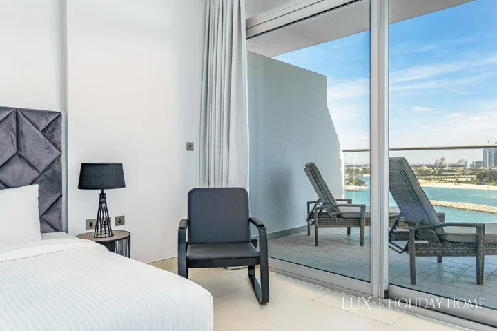 Дубай: LUX - Opulent Island Suite Burj Khalifa View 2