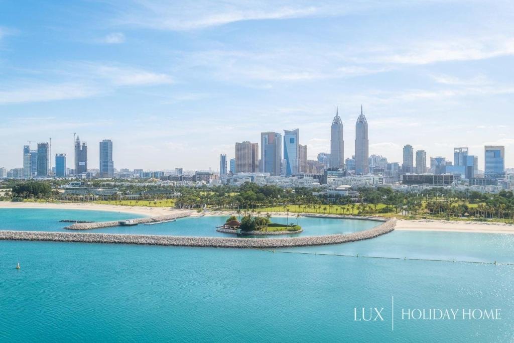 Дубай: LUX - Opulent Island Suite Burj Khalifa View 2