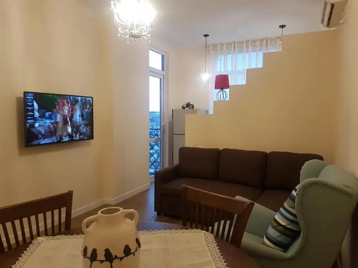 Батуми: APT on Gorgasali 156