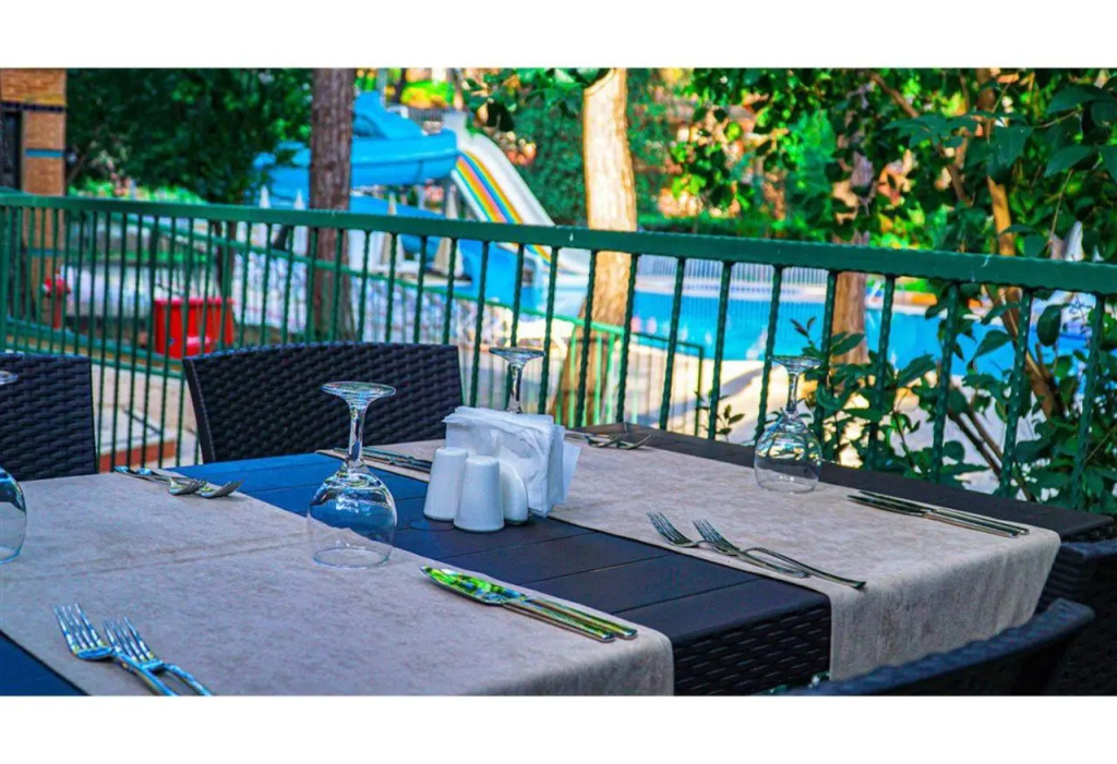 Текирова: Festival Nature Hotel