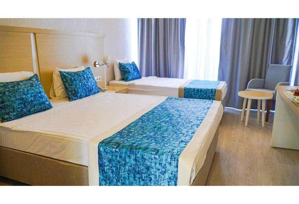 Текирова: Festival Nature Hotel