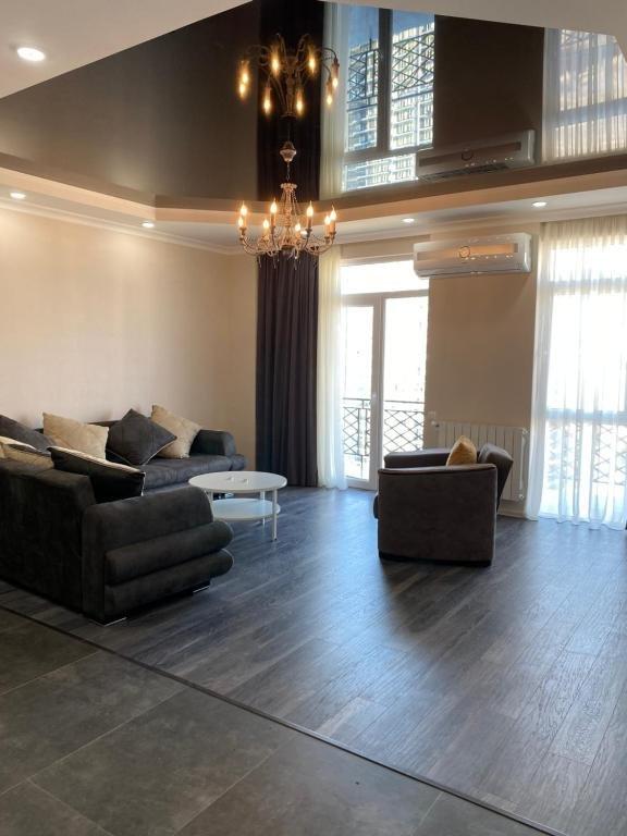 Батуми: AISI New Boulevard Luxury Apartment