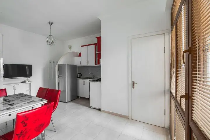 Батуми: Apartment Face House Batumi