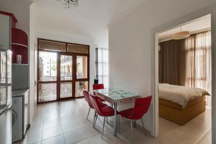Батуми: Apartment Face House Batumi