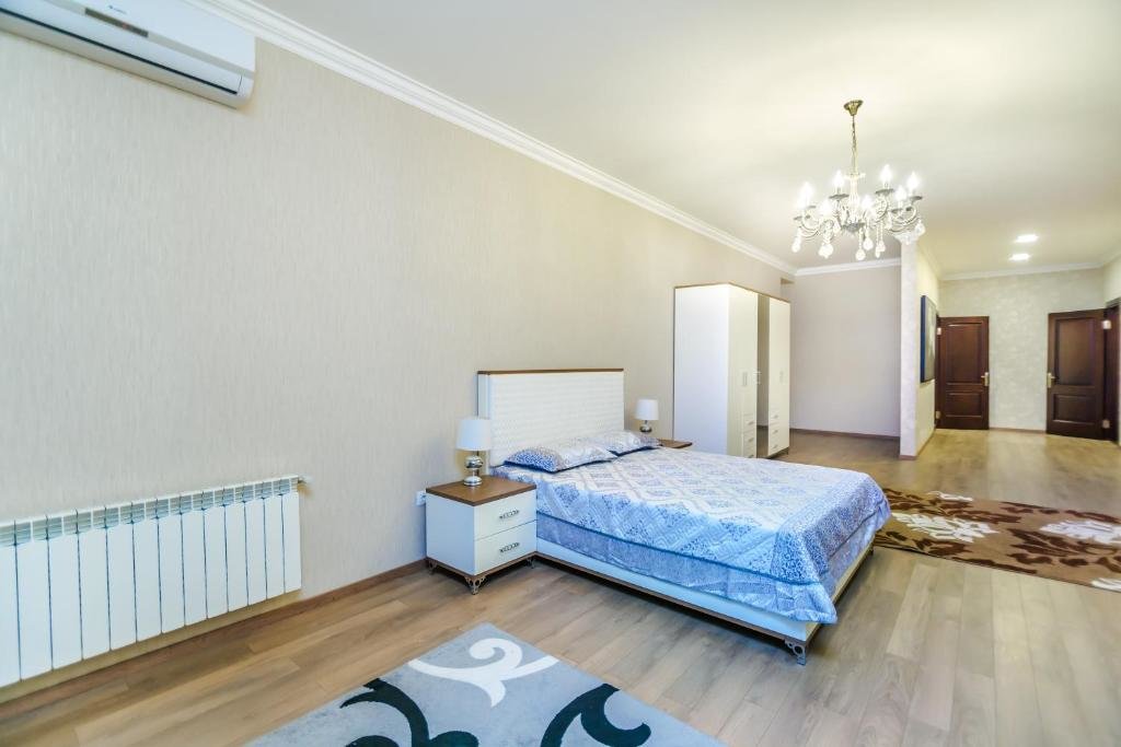 Баку: Delux Apartment in Baku Nizami street