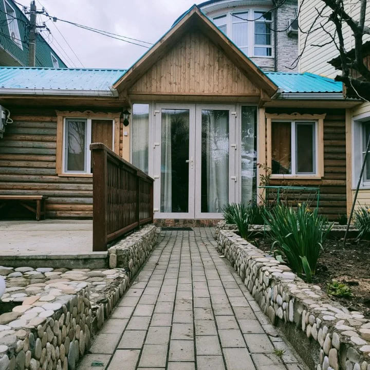 Новомихайловский: Гостевой дом Солнечный кРай