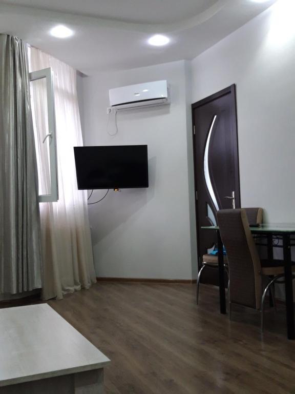 Батуми: Mari Apartment