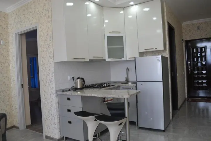Батуми: Helen's Apartment