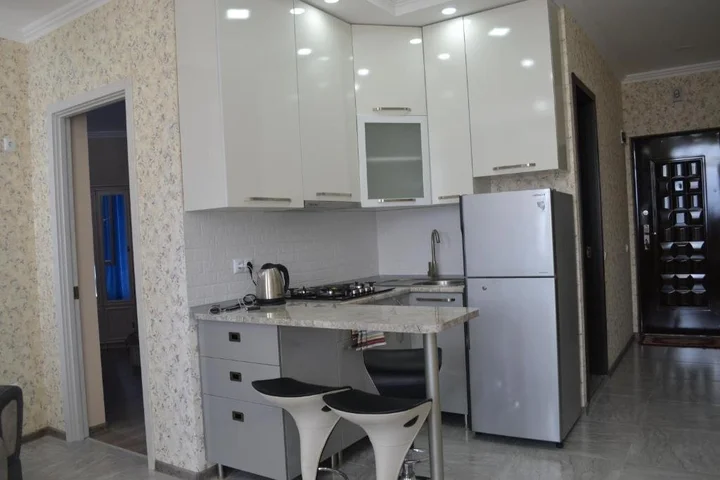 Батуми: Helen's Apartment
