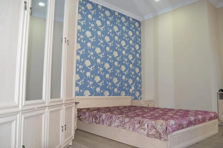Батуми: Helen's Apartment