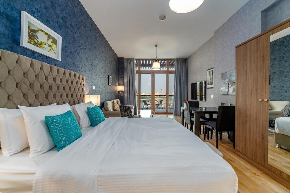 Дубай: Keysplease Holiday Homes - Palm Views East