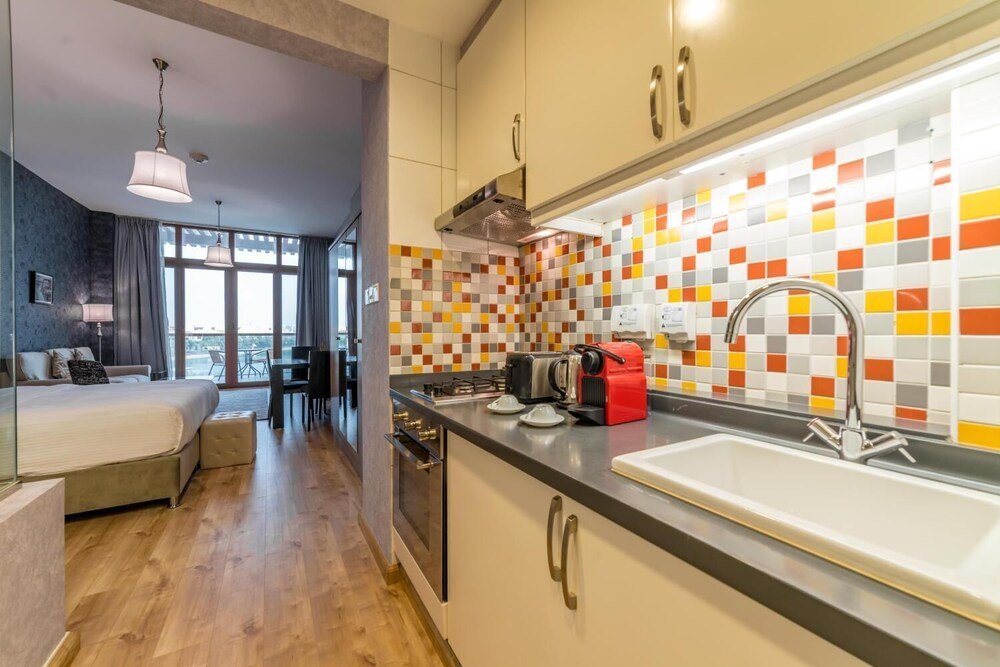 Дубай: Keysplease Holiday Homes - Palm Views East