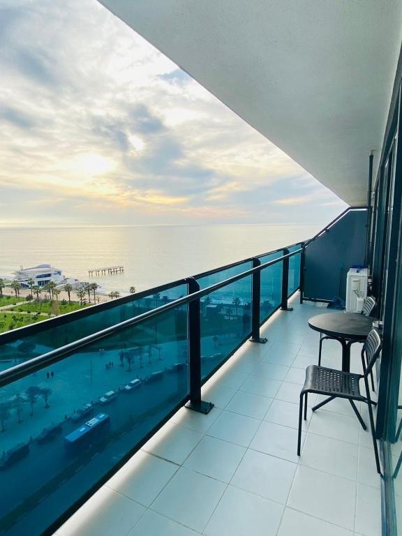 Батуми: Panoramic view Apartment 57