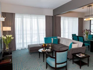 Дубай: Two Bedroom Apartment Near Baniyas Road By Luxury Bookings
