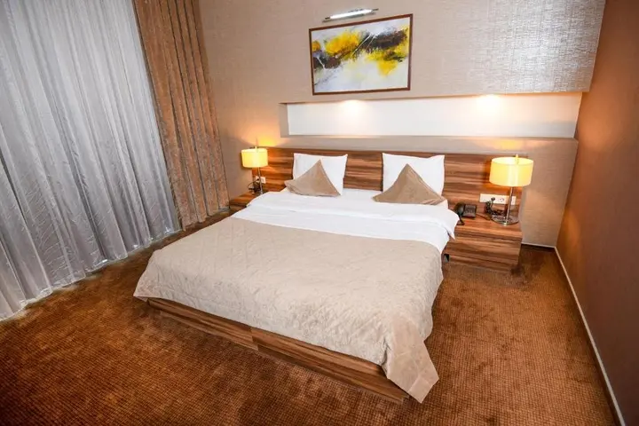 Баку: Hotel Avenue Baku Hotel Best Price
