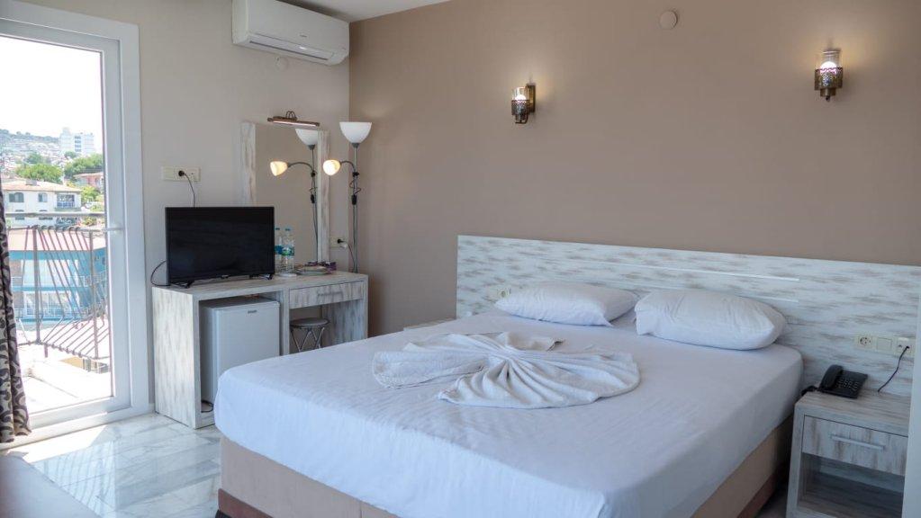 Кушадасы: Hotel Melike